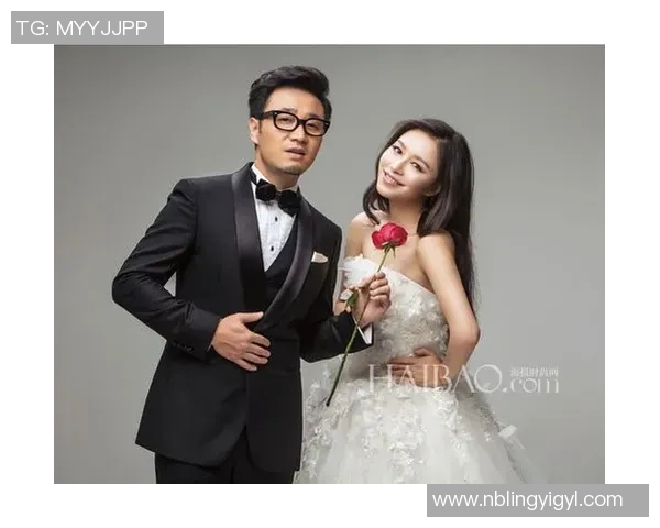 足球明星情侣携手演绎浪漫内衣广告展现甜蜜爱情与运动激情的完美结合